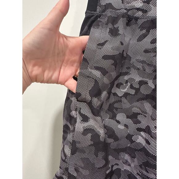 Lululemon Men's Camo Shorts - Picture 3 of 6